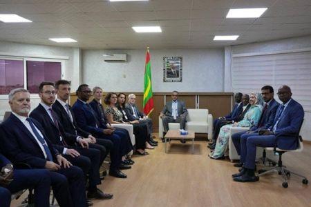 09-04-2025 07:45 - Mauritanie : l’UE et la BEI discutent avec le gouvernement des projets énergétiques stratégiques